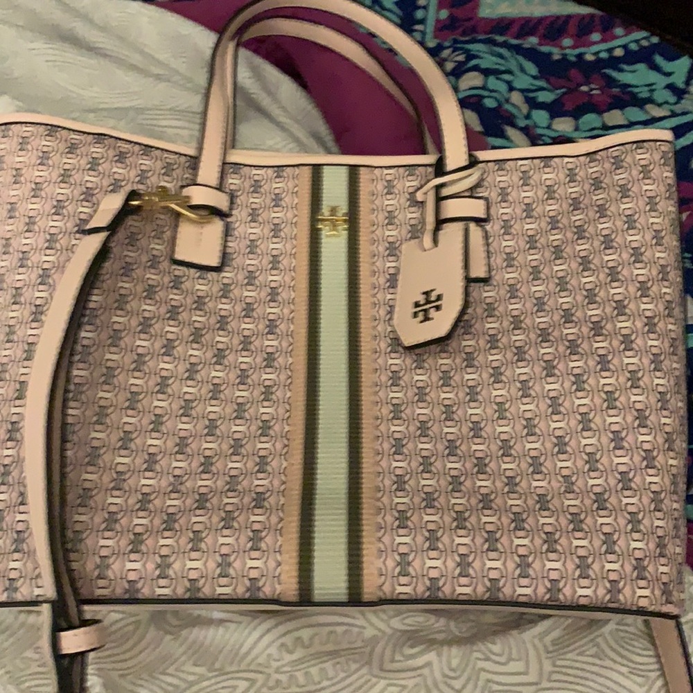 Small tote